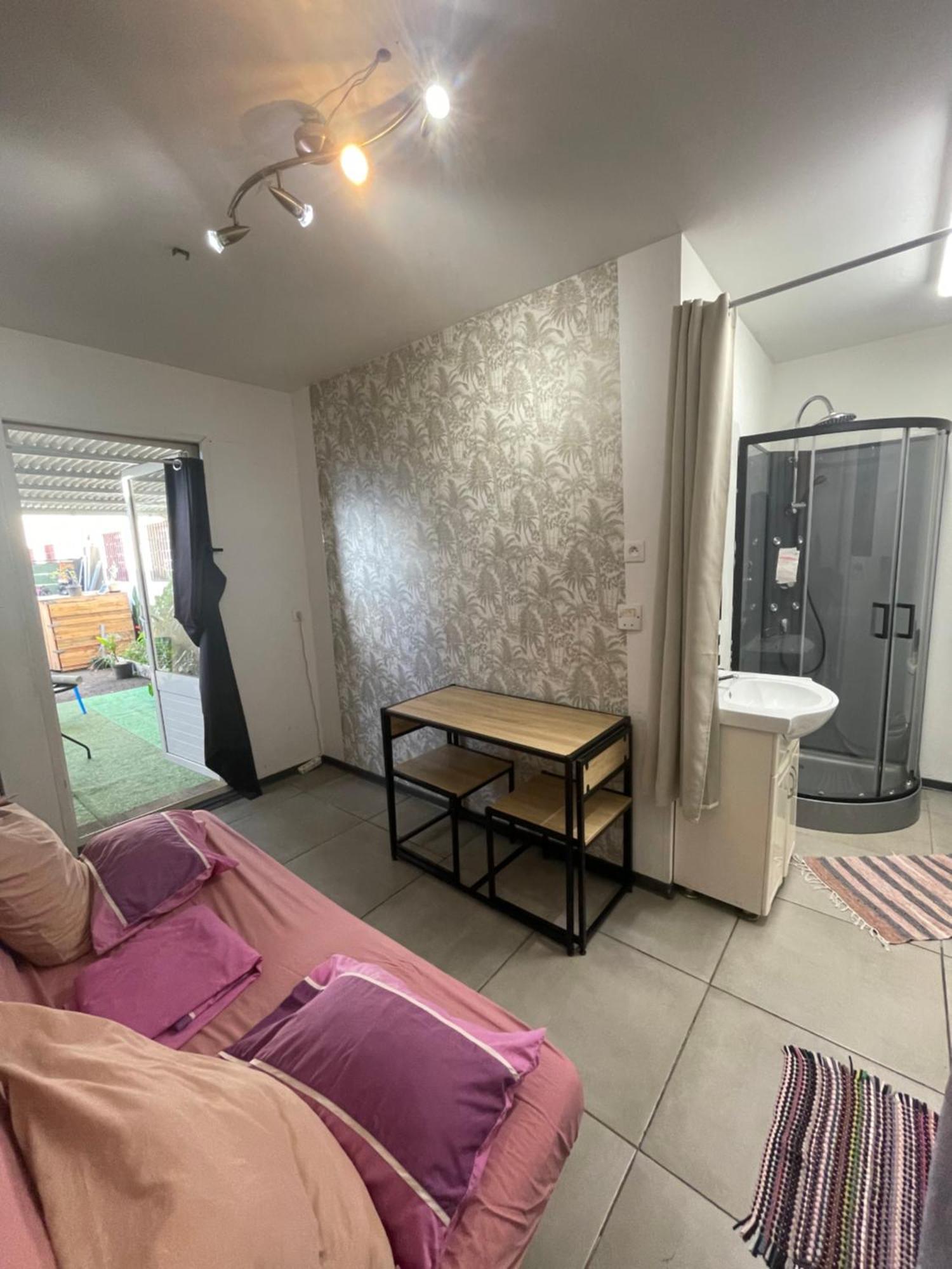 Mobilhome Pour 2 Personnes Le Tampon Zewnętrze zdjęcie